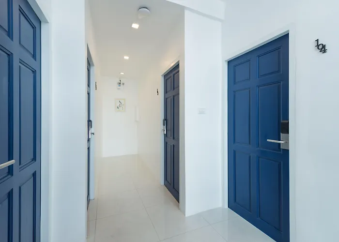Hotel White Ivory 3*