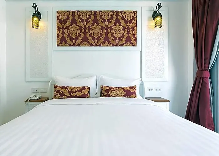 White Ivory Hotel 3*