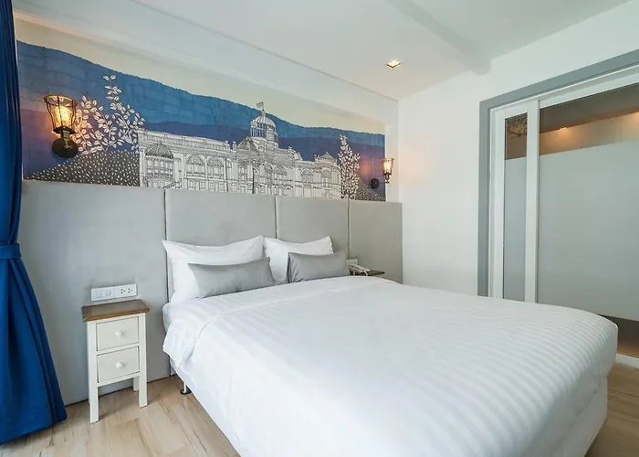 White Ivory Hotel