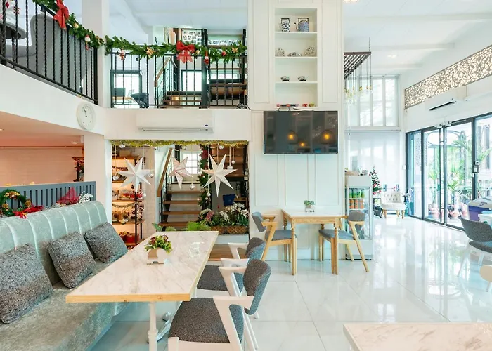White Ivory Hotel
