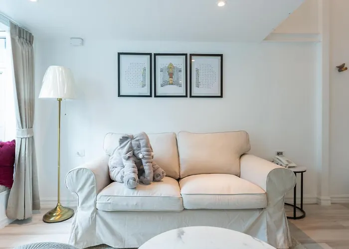 White Ivory Hotel 3*
